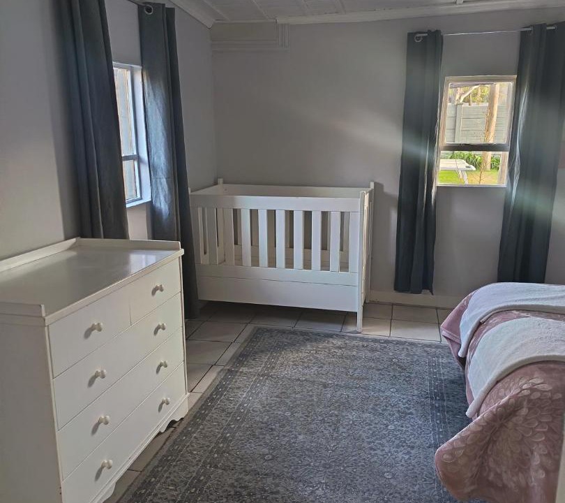 Photo of Bedroom in Oudtshoorn