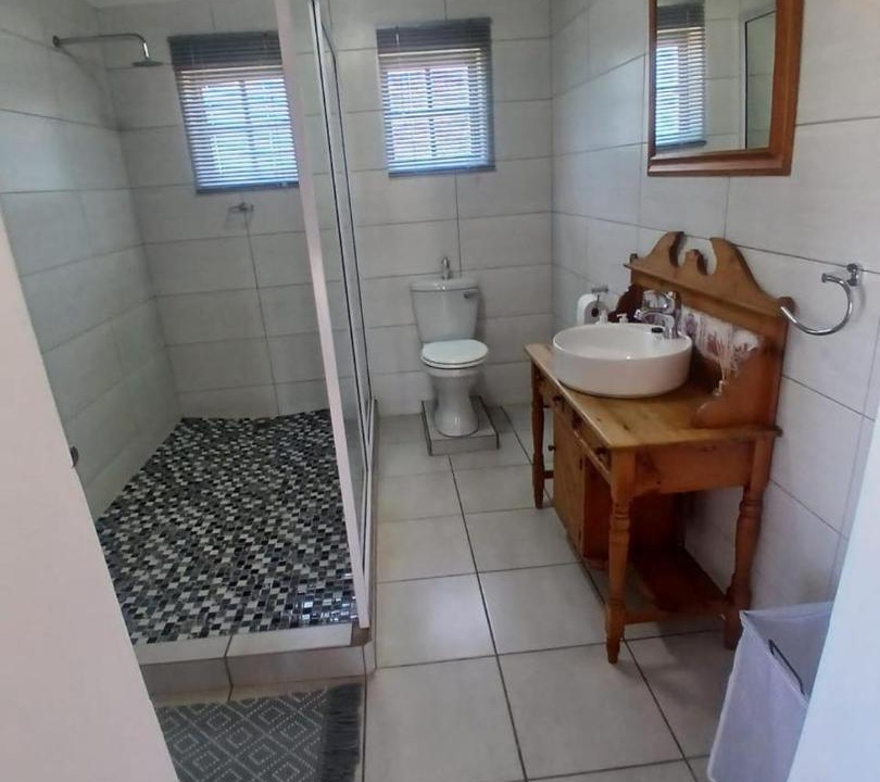 Photo of Bathroom in Albertinia
