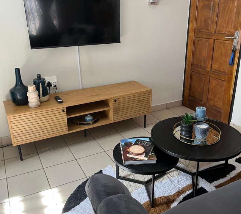 Photo of Livingroom in Greater Johannesburg Metropolitan Area