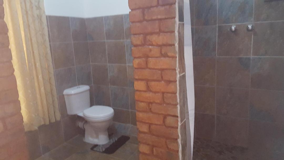Photo of Bathroom in Akasia