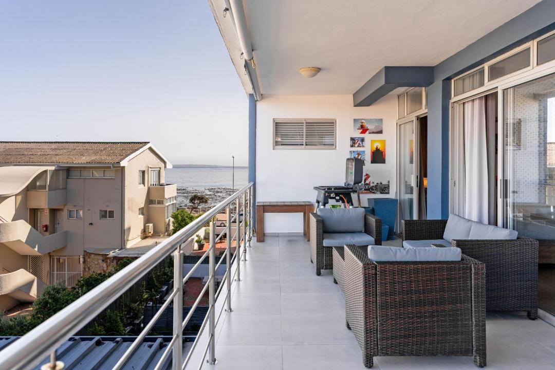 Photo of Patio Balcony in Mouille Point