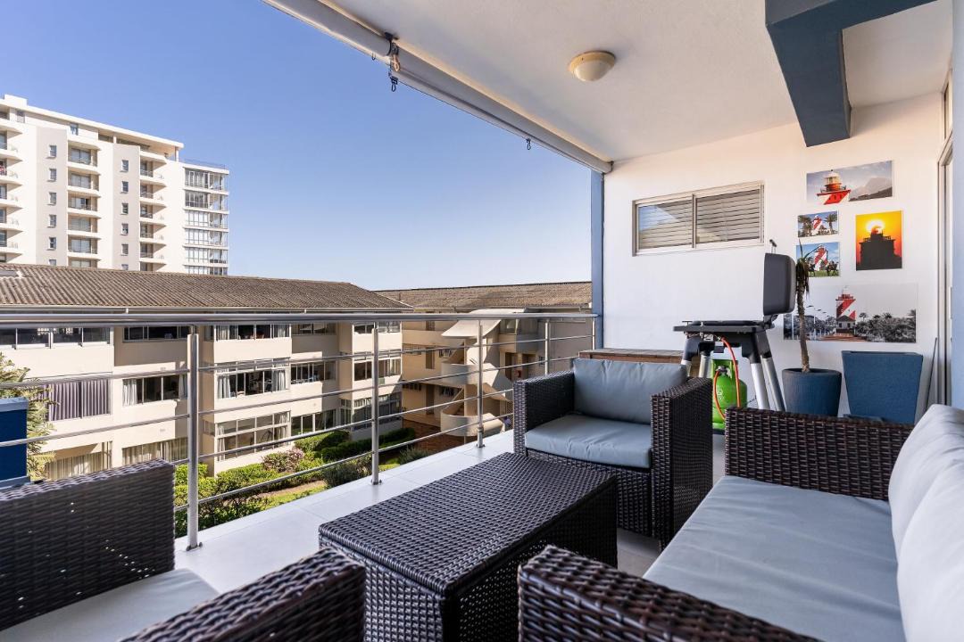 Photo of Patio Balcony in Mouille Point