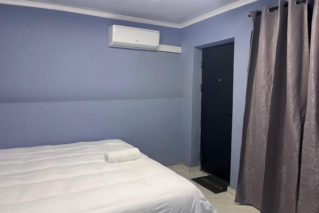 Photo of Bedroom in Berea