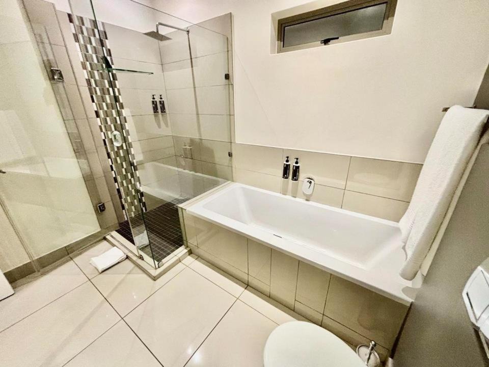 Photo of Bathroom in Moreleta Park