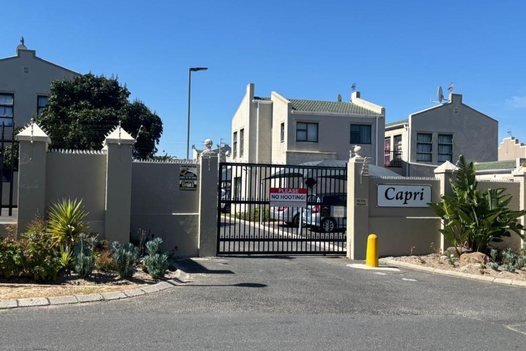 Photo of Buildings in Parow North
