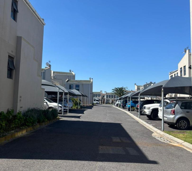 Photo of Buildings in Parow North