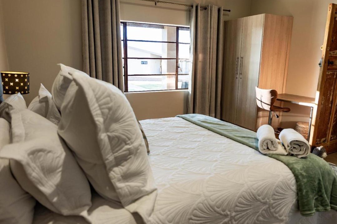 Photo of Bedroom in Joe Morolong