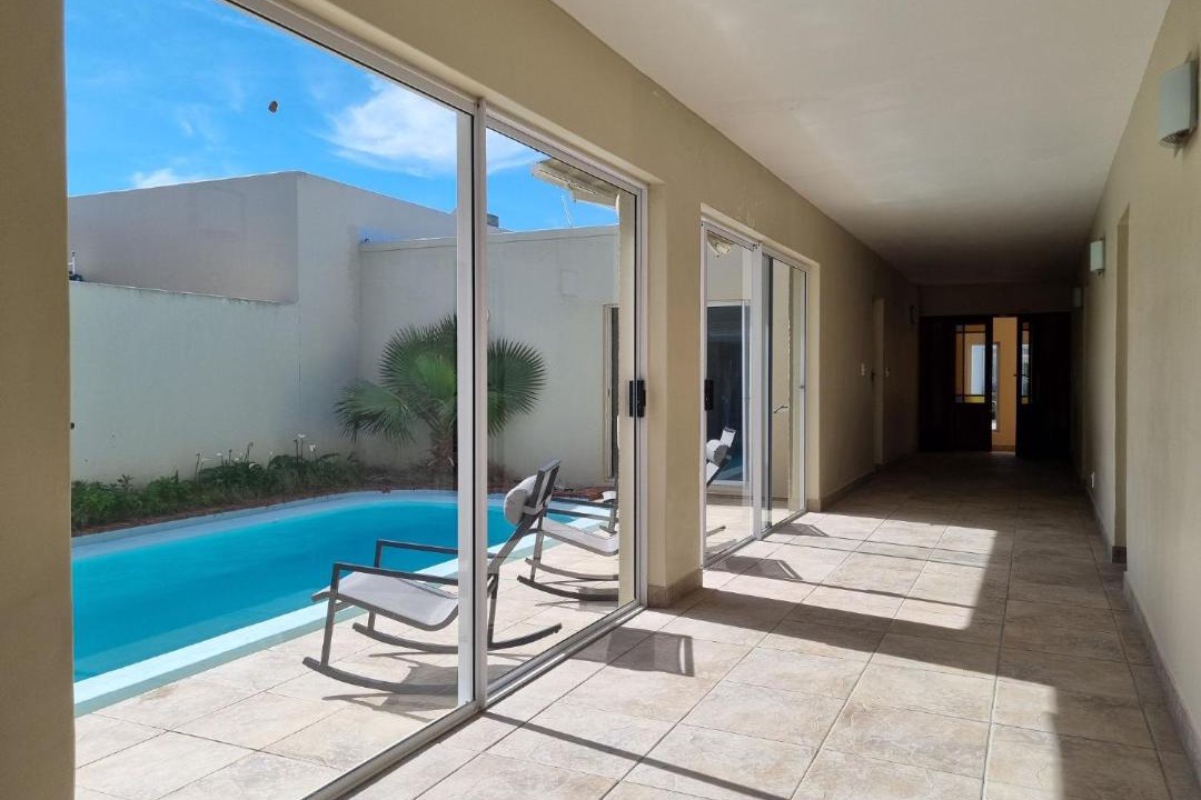 Photo of Patio Balcony in Gordons Bay Central