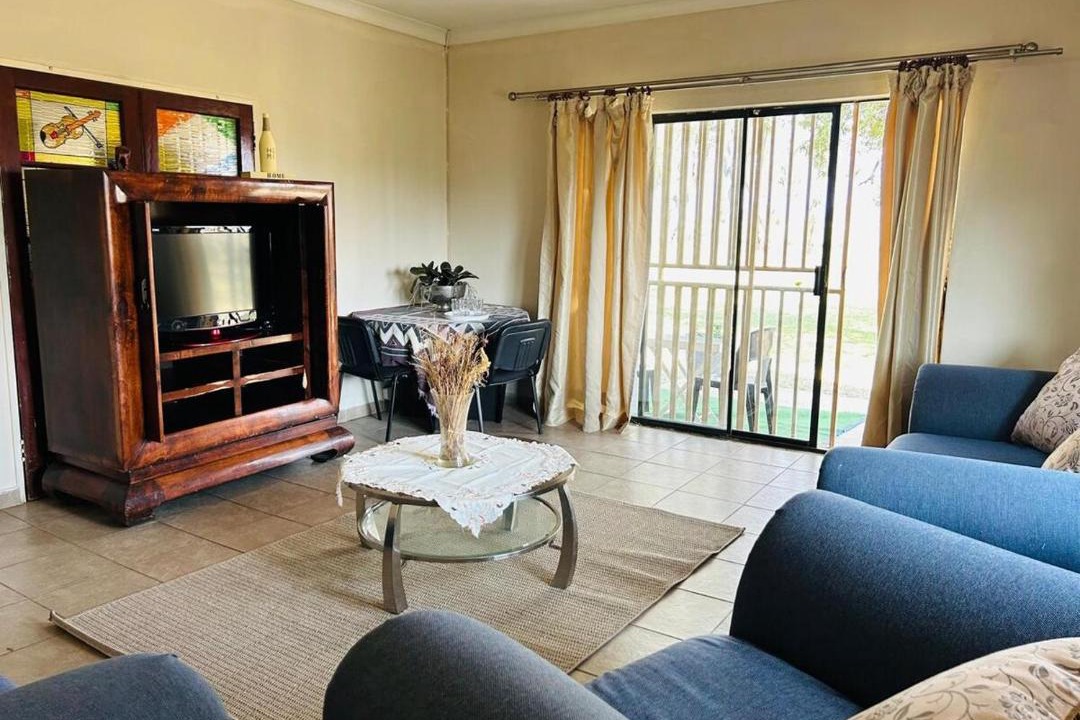 Photo of Livingroom in Brits