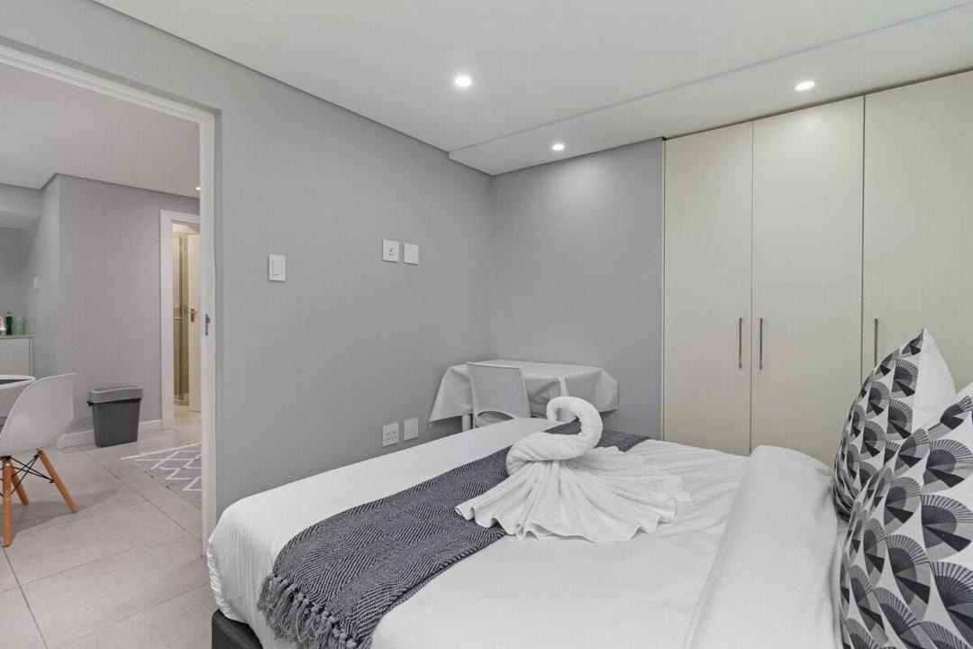 Photo of Bedroom in Lakeside