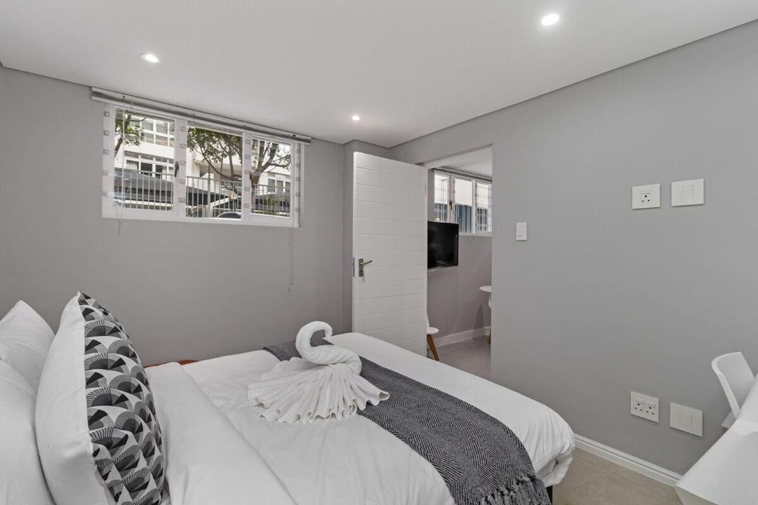 Photo of Bedroom in Lakeside
