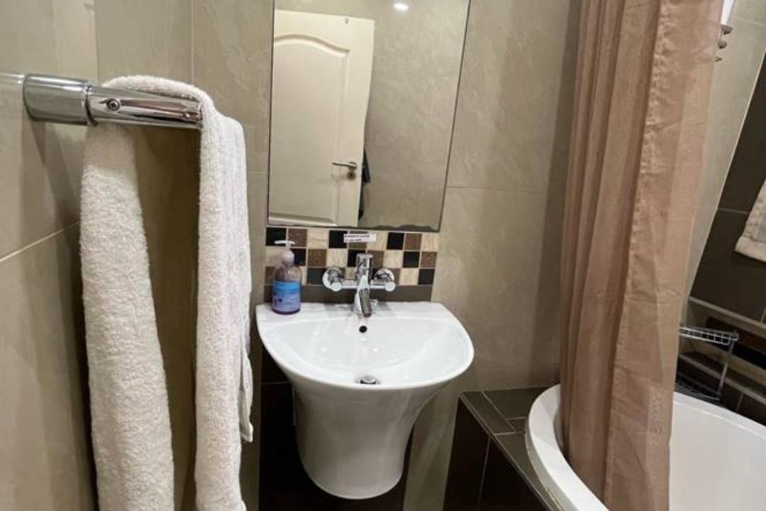 Photo of Bathroom in Waterkloof Glen