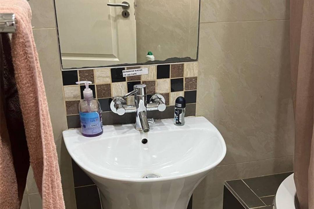 Photo of Bathroom in Waterkloof Glen