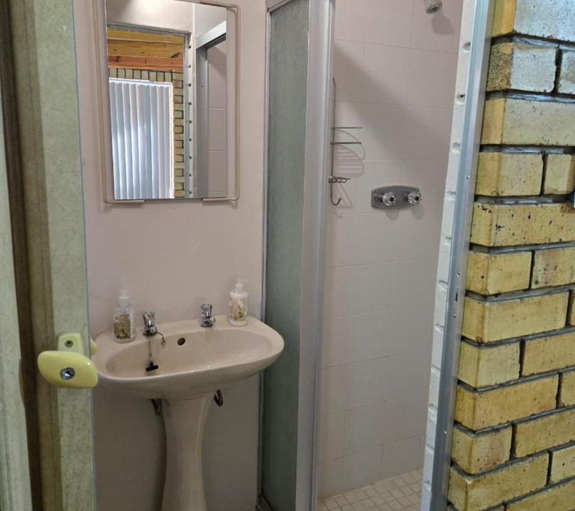 Photo of Bathroom in Langenhoven Park
