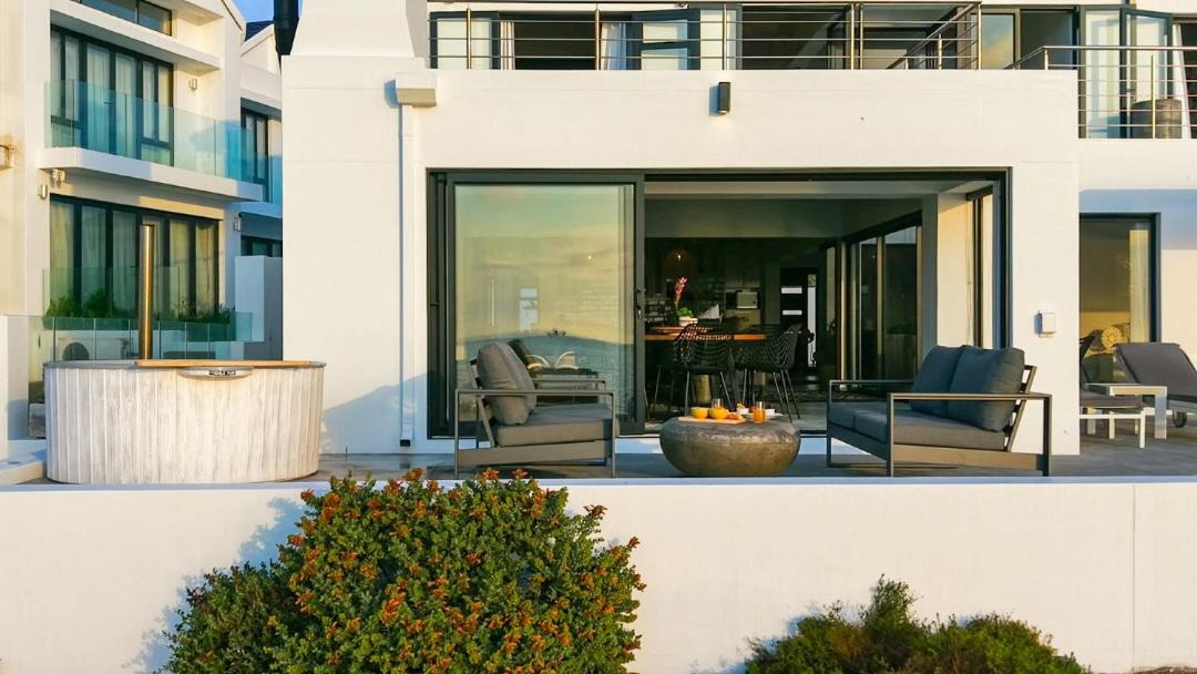 Photo of Patio Balcony in Shelley Point