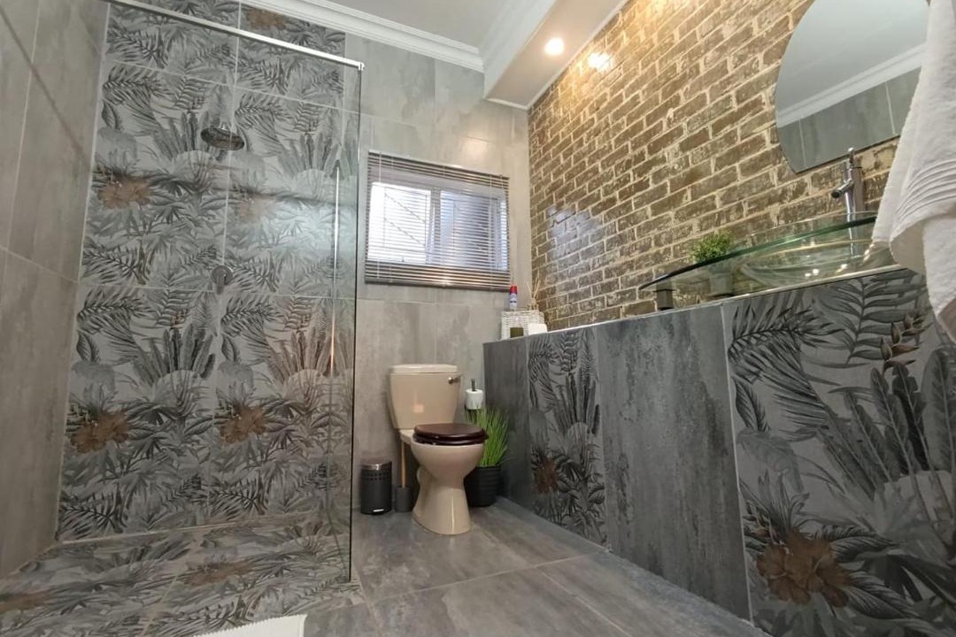 Photo of Bathroom in Tswelopele