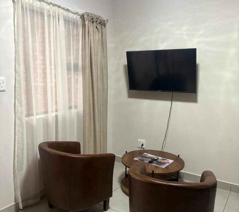 Photo of Livingroom in Rayton