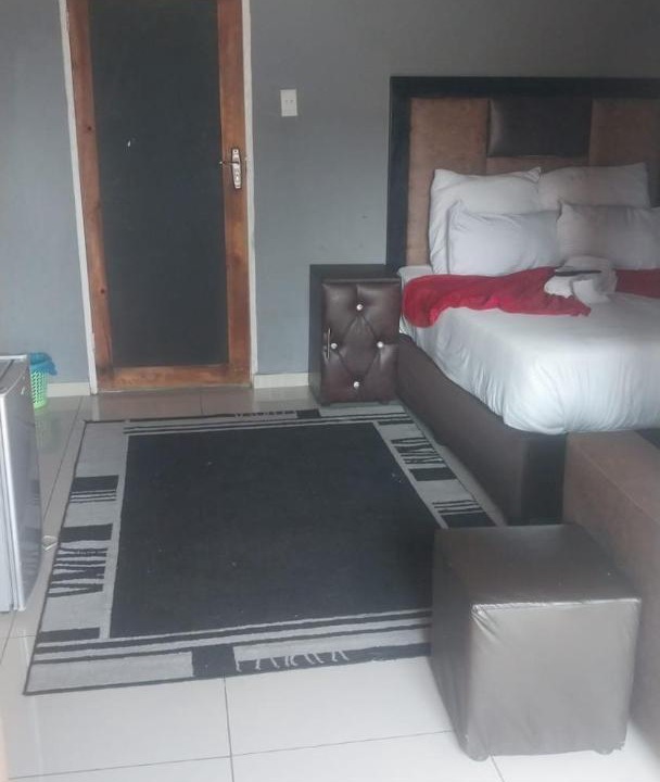 Photo of Bedroom in Robertsham
