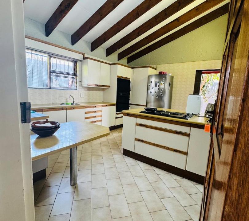 Photo of Kitchen in Woodmead