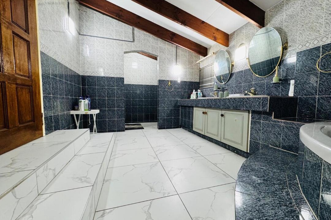 Photo of Bathroom in Woodmead