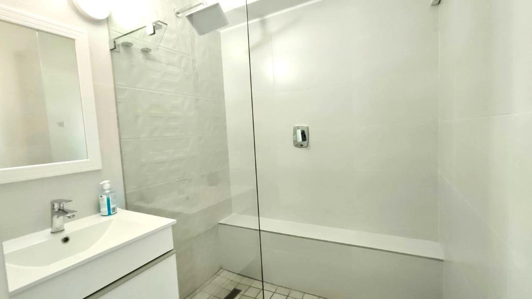 Photo of Bathroom in Shaka's Rock