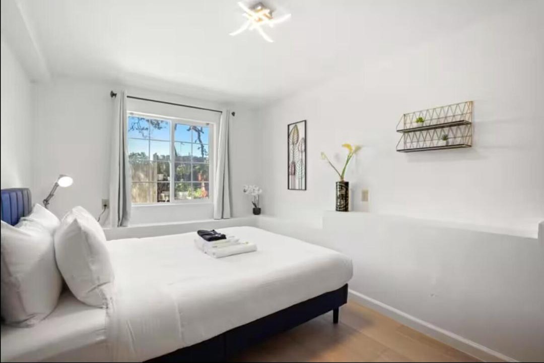 Photo of Bedroom in Broadmoor
