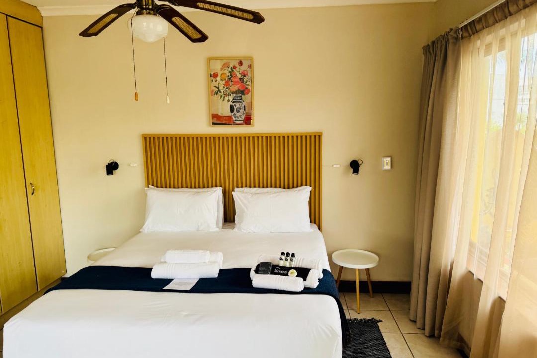 Photo of Bedroom in Pollok Beach