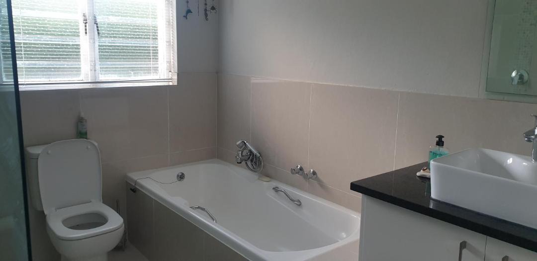 Photo of Bathroom in Froggy Farm