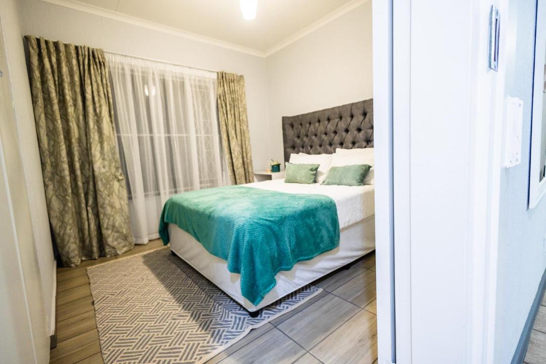 Photo of Bedroom in The Reeds