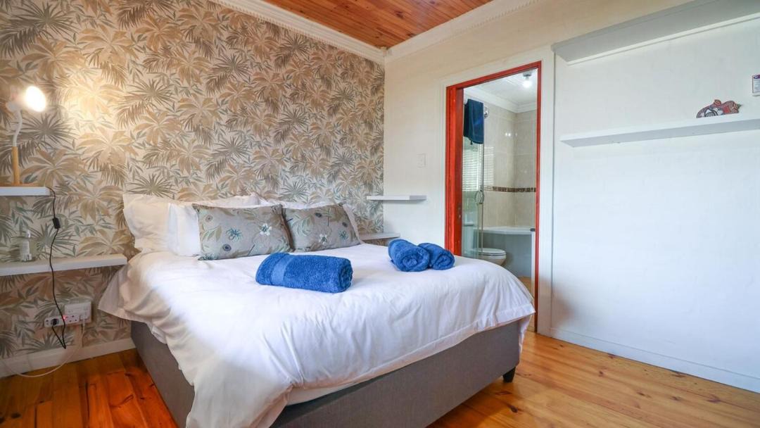 Photo of Bedroom in Wilderness Beach