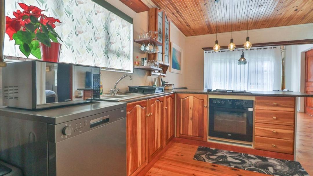 Photo of Kitchen in Wilderness Beach