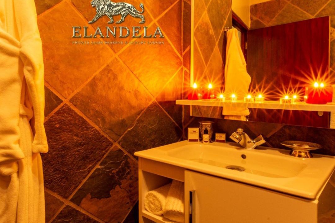 Photo of Bathroom in Thorny Bush Game Reserve