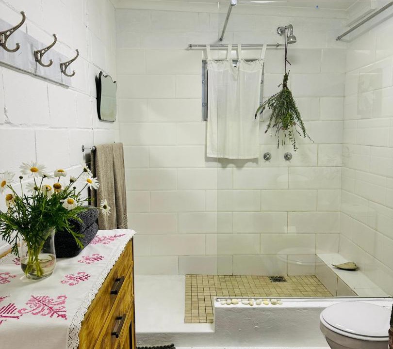 Photo of Bathroom in Elgin