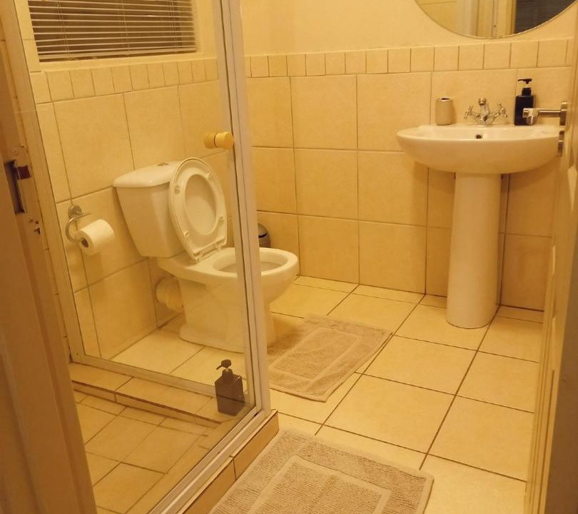 Photo of Bathroom in Gonubie