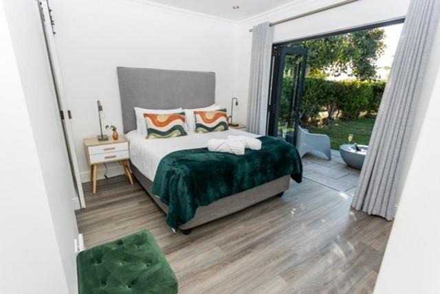 Photo of Bedroom in Noordhoek