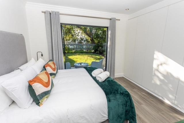 Photo of Bedroom in Noordhoek