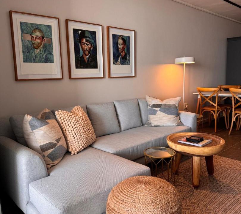Photo of Livingroom in Redhill