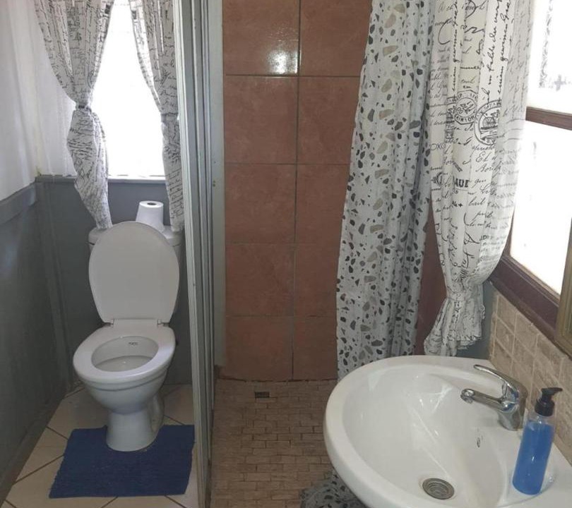 Photo of Bathroom in Broederstroom