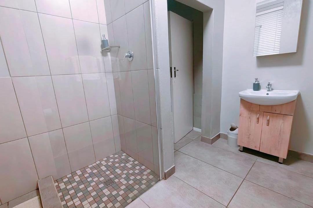 Photo of Bathroom in Albertinia