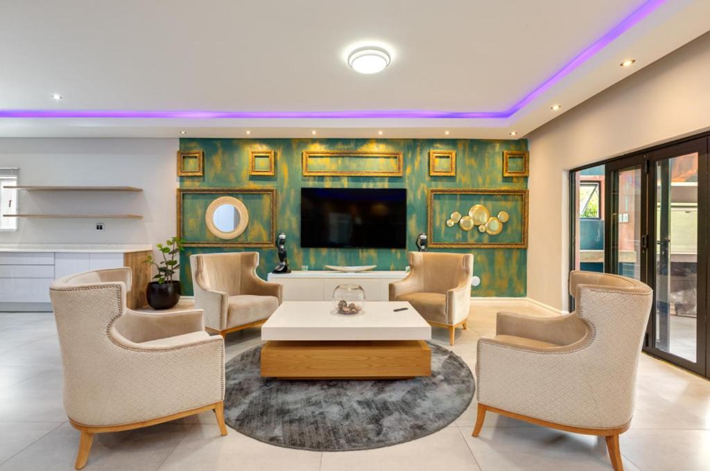 Photo of Livingroom in Greater Johannesburg Metropolitan Area