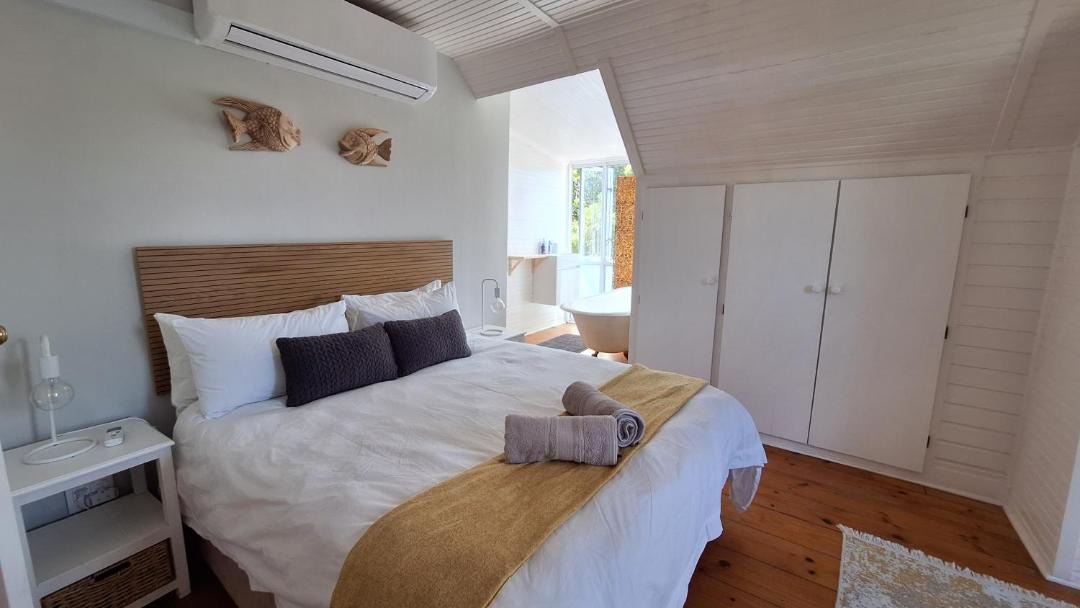 Photo of Bedroom in Kommetjie