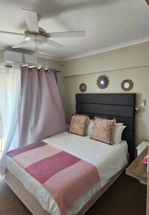 Photo of Bedroom in Sandbaai
