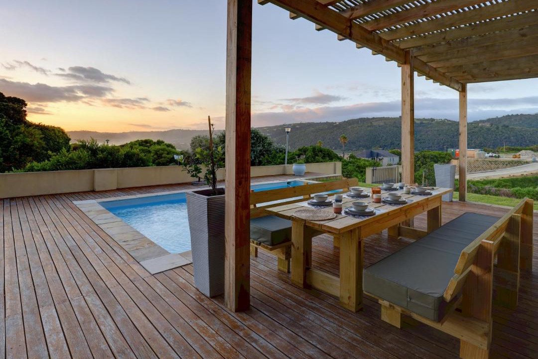 Photo of Patio Balcony in Wilderness Beach