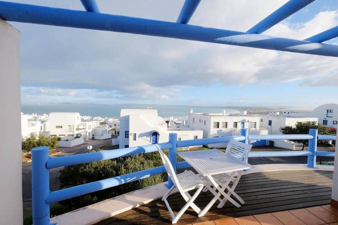 Photo of Patio Balcony in Paradise Beach