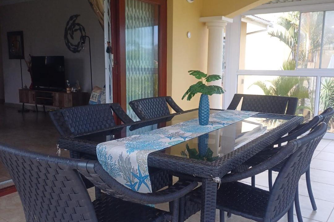 Photo of Patio Balcony in Elysium