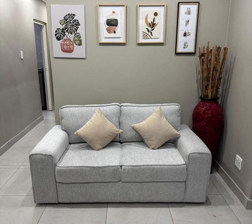 Photo of Livingroom in Chatworth