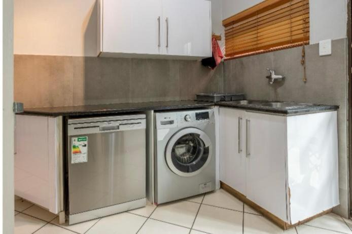 Photo of Kitchen in Sheffield Beach