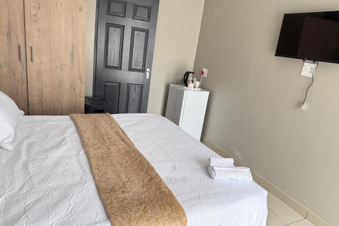 Photo of Bedroom in Emalahleni