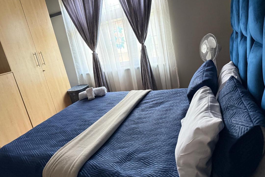 Photo of Bedroom in Emalahleni