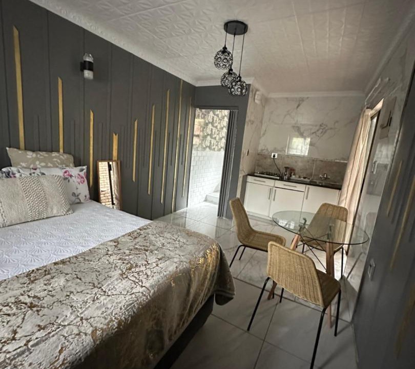 Photo of Bedroom in Emalahleni